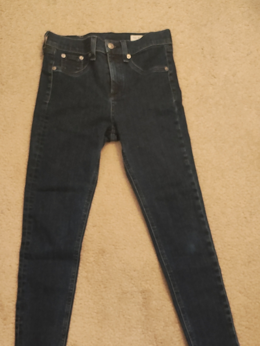 rag & bone High-Rise Skinny Jeans in Dark Blue Capri